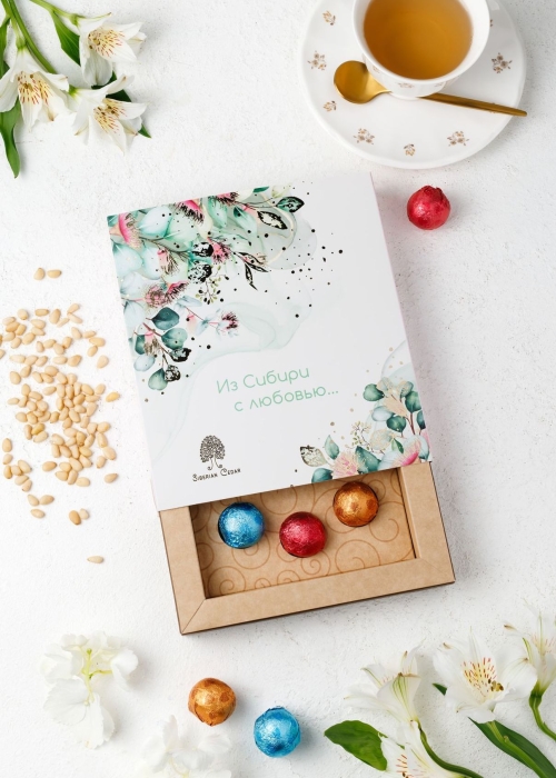 Кедровый грильяж ассорти, 120 г — клюква, черника, облепиха  | весенняя обложка