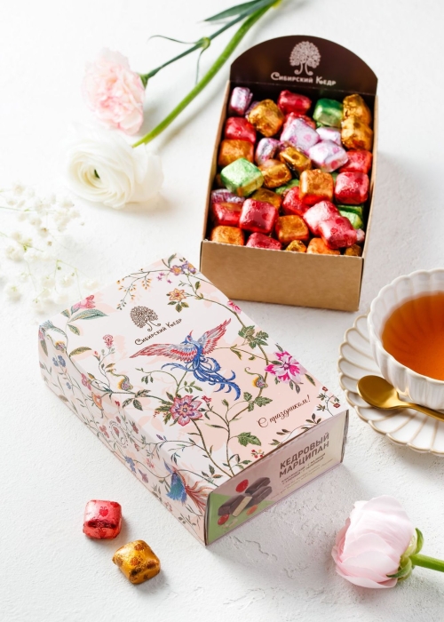 ★ Кедровый марципан ассорти, 600 г | шоу-бокс | весенняя обложка